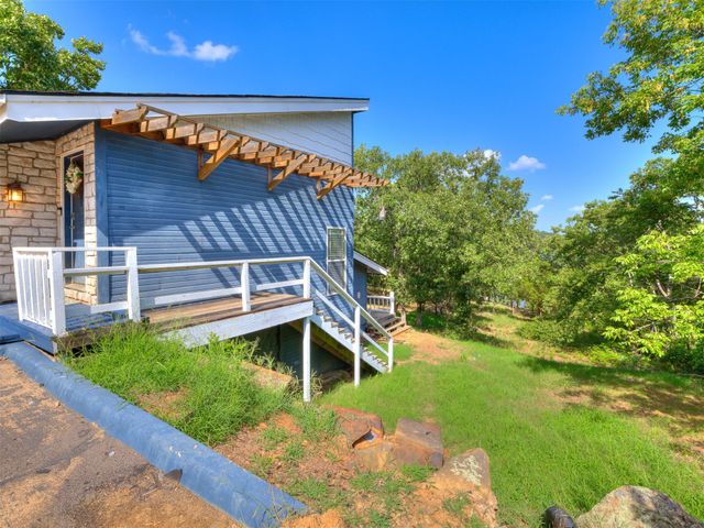387 Holiday Hills Road, Eufaula, OK 74432