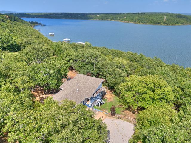 387 Holiday Hills Road, Eufaula, OK 74432