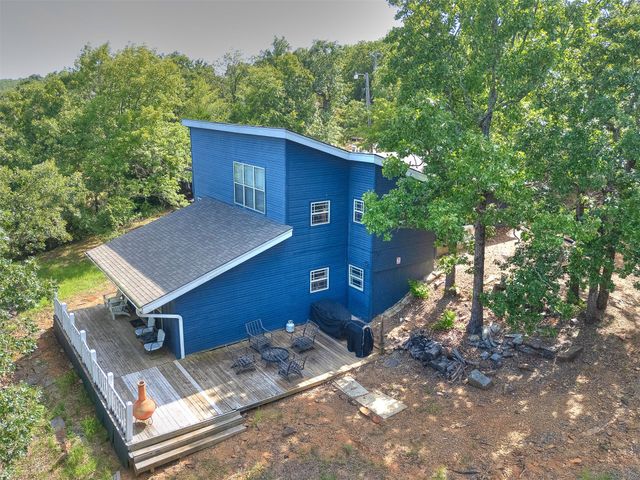 387 Holiday Hills Road, Eufaula, OK 74432