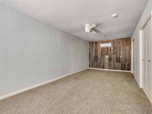 387 Holiday Hills Road, Eufaula, OK 74432