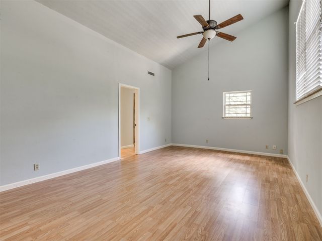 387 Holiday Hills Road, Eufaula, OK 74432