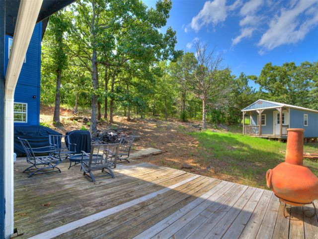 387 Holiday Hills Road, Eufaula, OK 74432