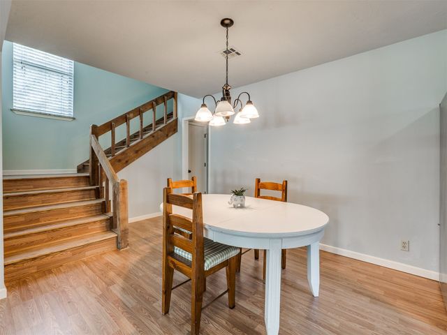 387 Holiday Hills Road, Eufaula, OK 74432