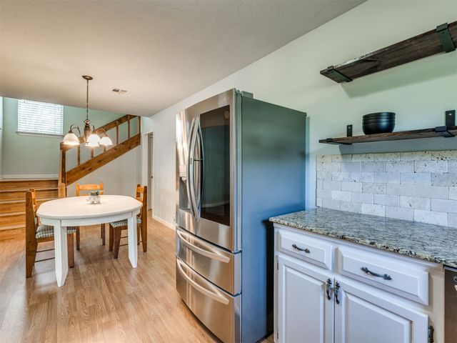 387 Holiday Hills Road, Eufaula, OK 74432