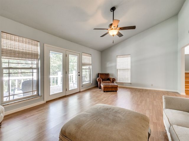 387 Holiday Hills Road, Eufaula, OK 74432