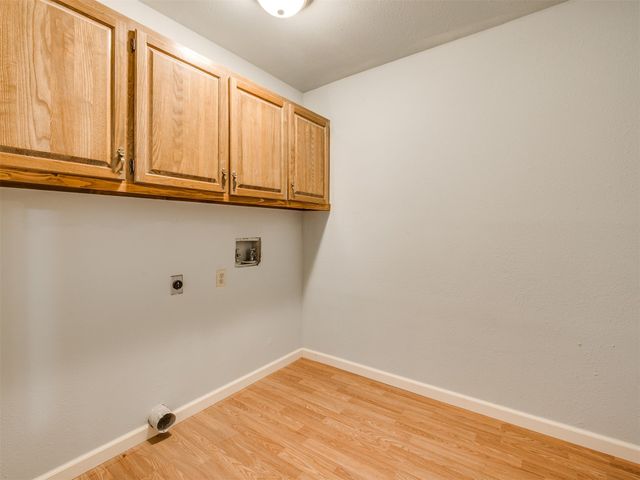 387 Holiday Hills Road, Eufaula, OK 74432