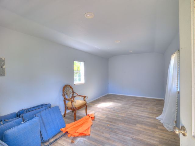 387 Holiday Hills Road, Eufaula, OK 74432
