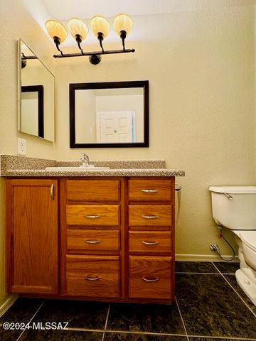 9381 E Rockhouse Peak Place, Tucson, AZ 85710