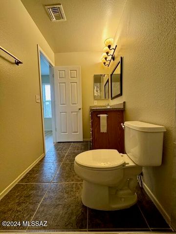 9381 E Rockhouse Peak Place, Tucson, AZ 85710