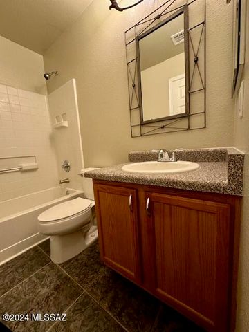 9381 E Rockhouse Peak Place, Tucson, AZ 85710