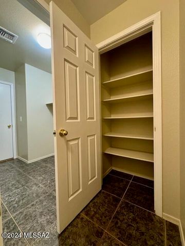9381 E Rockhouse Peak Place, Tucson, AZ 85710