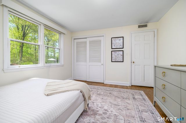 232 Silver Hill Lane, Stamford, CT 06905
