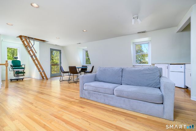232 Silver Hill Lane, Stamford, CT 06905
