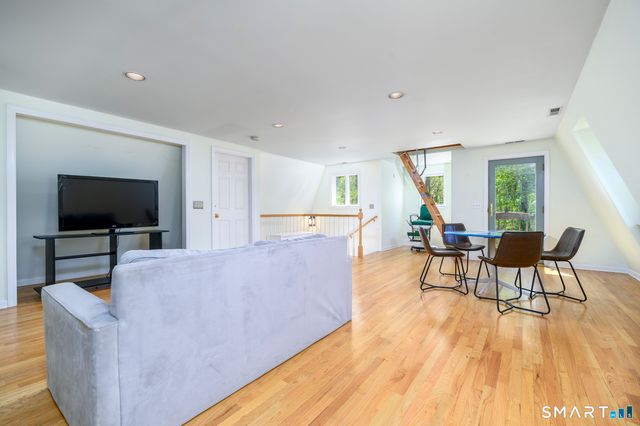 232 Silver Hill Lane, Stamford, CT 06905