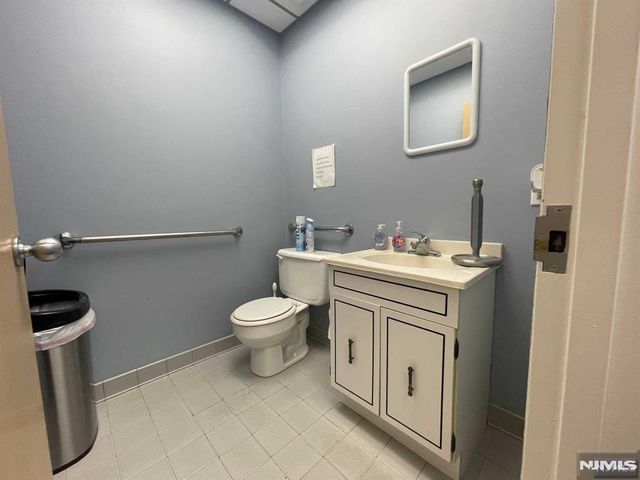 348 Broad Avenue, Leonia, NJ 07605