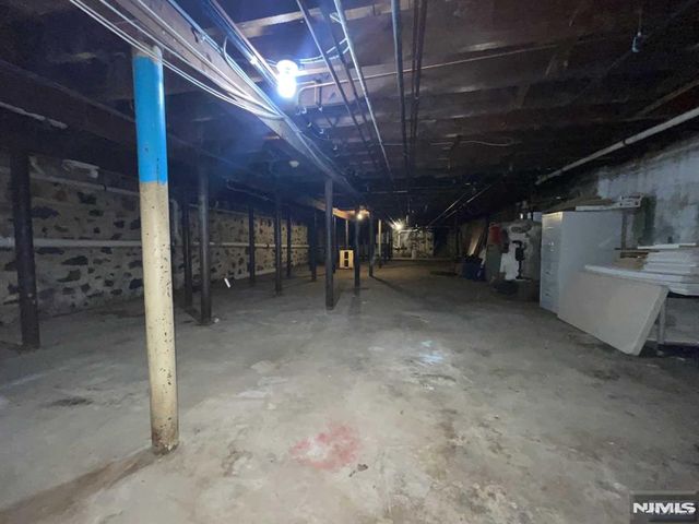 348 Broad Avenue, Leonia, NJ 07605