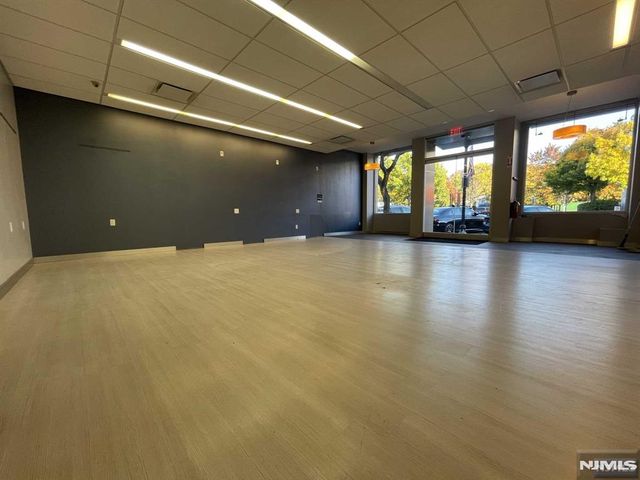 348 Broad Avenue, Leonia, NJ 07605