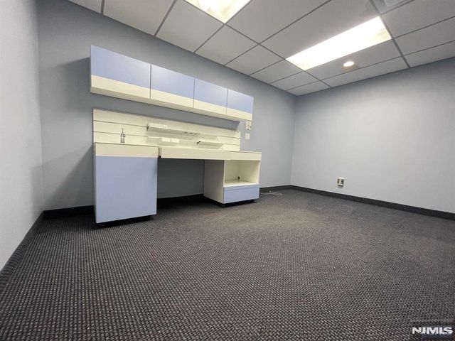 348 Broad Avenue, Leonia, NJ 07605