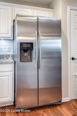 197 Stonecrest Dr, Fisherville, KY 40023
