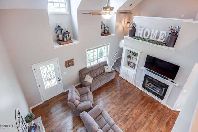 197 Stonecrest Dr, Fisherville, KY 40023