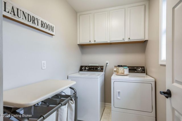 197 Stonecrest Dr, Fisherville, KY 40023
