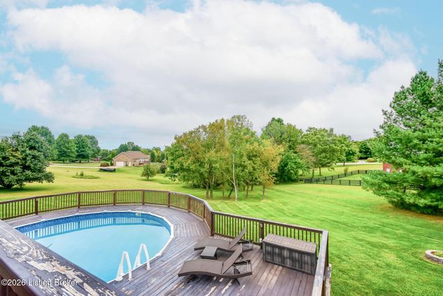 197 Stonecrest Dr, Fisherville, KY 40023