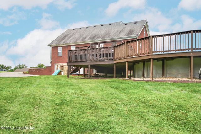 197 Stonecrest Dr, Fisherville, KY 40023