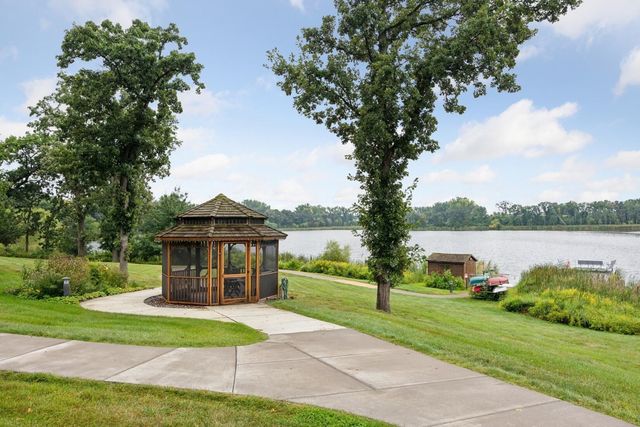 1900 Rush Lake Trail 315, New Brighton, MN 55112