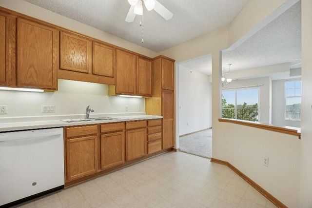 1900 Rush Lake Trail 315, New Brighton, MN 55112