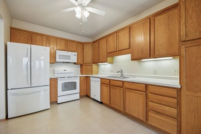 1900 Rush Lake Trail 315, New Brighton, MN 55112