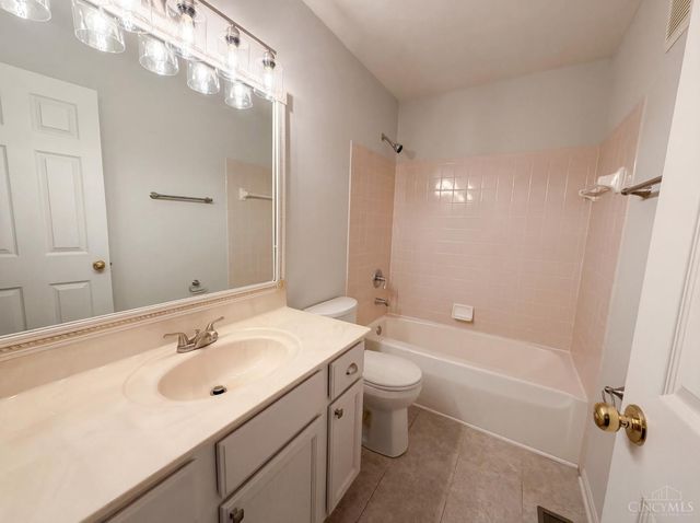 3694 Foxdale Court, Batavia Twp, OH 45102