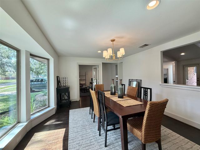 5638 Grape Street, Houston, TX 77096