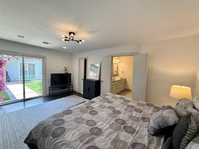 5638 Grape Street, Houston, TX 77096