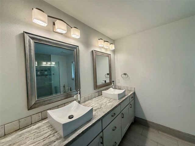 5638 Grape Street, Houston, TX 77096