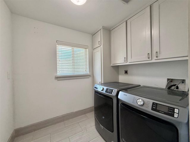 5638 Grape Street, Houston, TX 77096