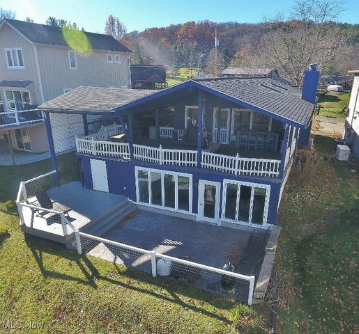 1186 Lincoln Street SW, Sherrodsville, OH 44675