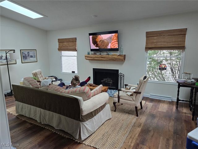 1186 Lincoln Street SW, Sherrodsville, OH 44675