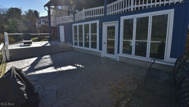 1186 Lincoln Street SW, Sherrodsville, OH 44675