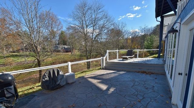 1186 Lincoln Street SW, Sherrodsville, OH 44675