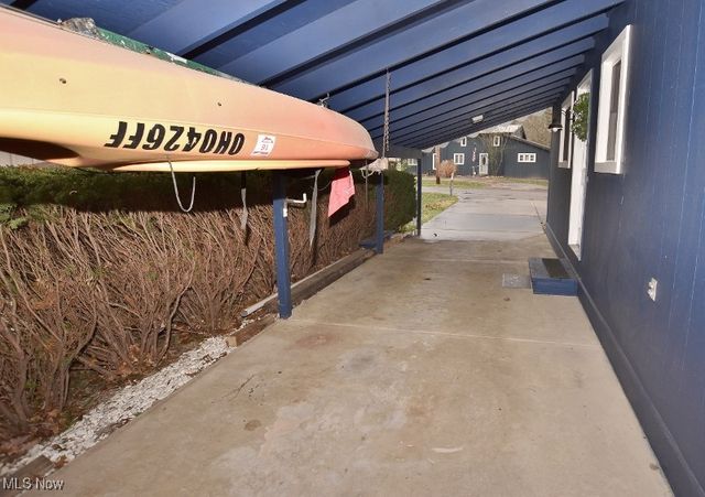 1186 Lincoln Street SW, Sherrodsville, OH 44675