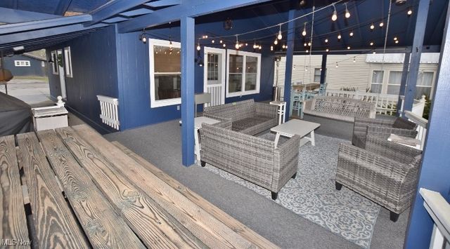 1186 Lincoln Street SW, Sherrodsville, OH 44675