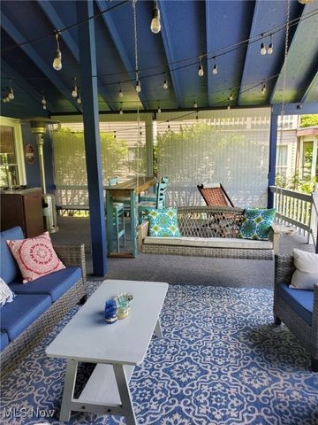 1186 Lincoln Street SW, Sherrodsville, OH 44675