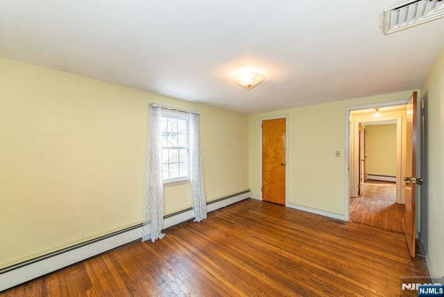 567 Windsor Road, Wood Ridge, NJ 07075