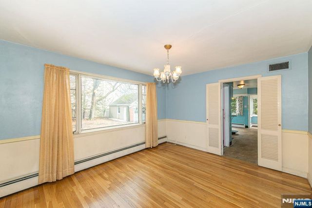 567 Windsor Road, Wood Ridge, NJ 07075