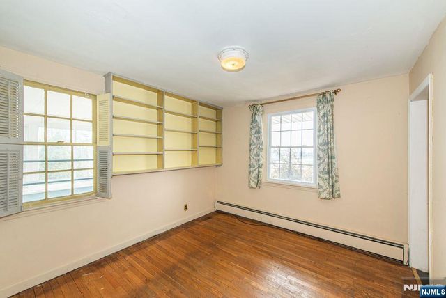 567 Windsor Road, Wood Ridge, NJ 07075