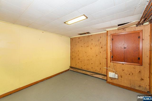 567 Windsor Road, Wood Ridge, NJ 07075