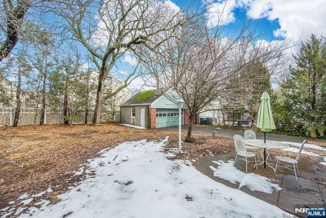 567 Windsor Road, Wood Ridge, NJ 07075