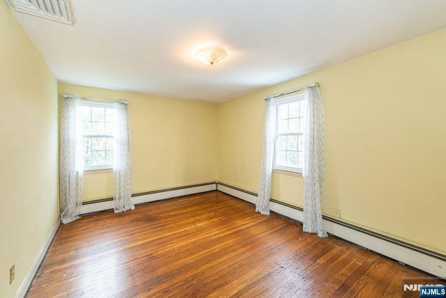 567 Windsor Road, Wood Ridge, NJ 07075