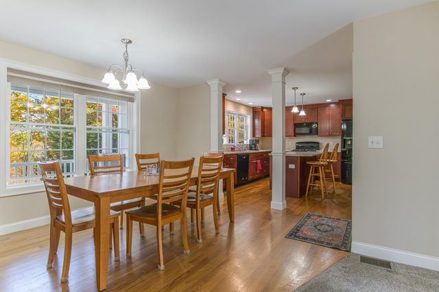 94 Young Road, Barrington, NH 03825