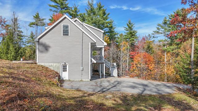 94 Young Road, Barrington, NH 03825